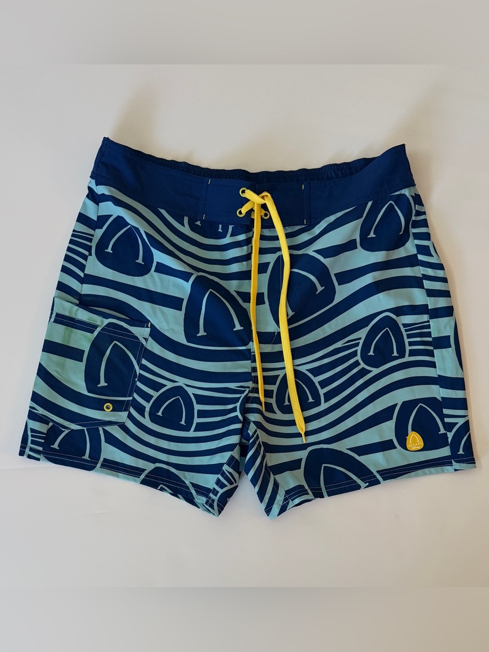 Disney Aulani Resorts Hawaii Logo Dvc Disneyland Disneyworld Swim Trunks Blue M